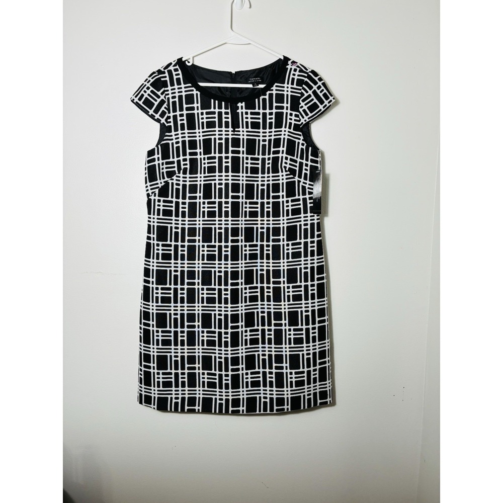 Tahari Shift Dress Women's Size 10 Black White Plaid Round Neck Cap Sleeve Lined